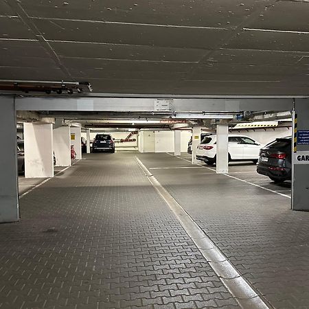 Apartamento Truly - Viel Platz Fuer Business & Familie - Modern, Garage, Fahrstuhl Augsburgo Exterior foto