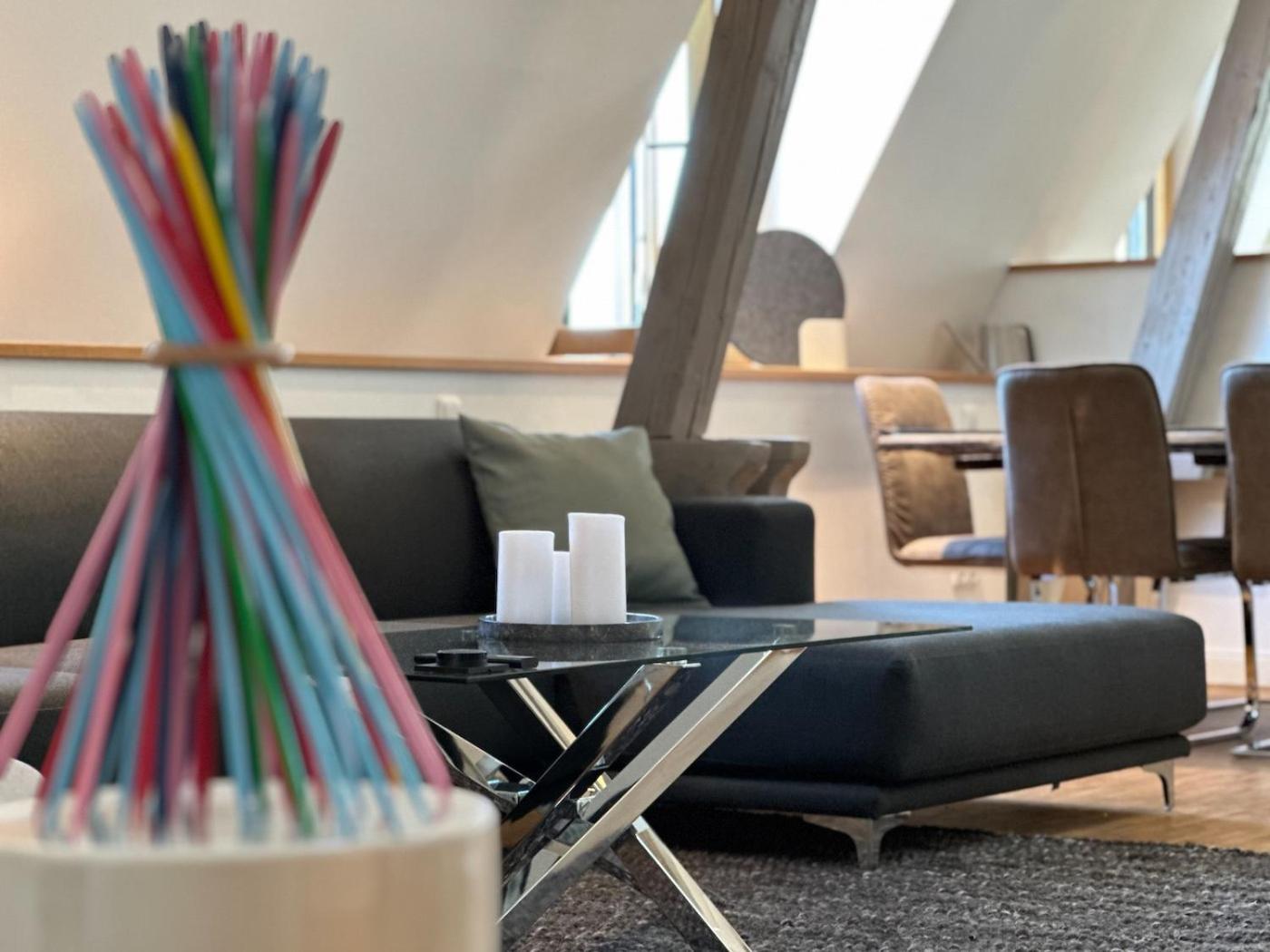 Apartamento Truly - Viel Platz Fuer Business & Familie - Modern, Garage, Fahrstuhl Augsburgo Exterior foto