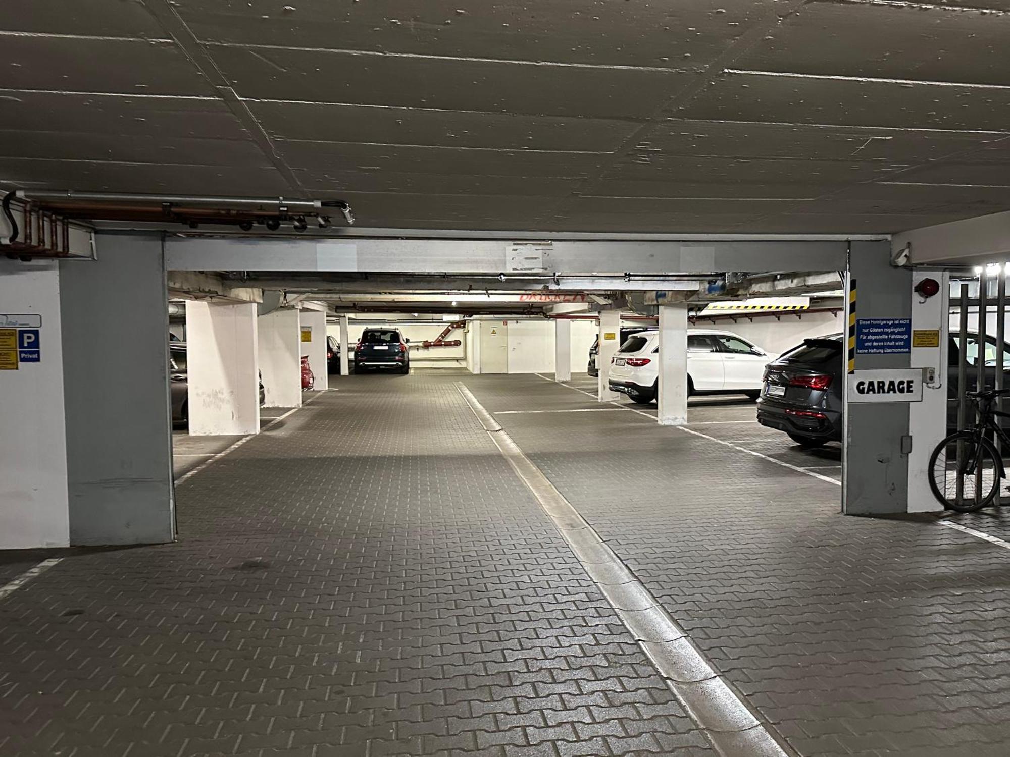 Apartamento Truly - Viel Platz Fuer Business & Familie - Modern, Garage, Fahrstuhl Augsburgo Exterior foto